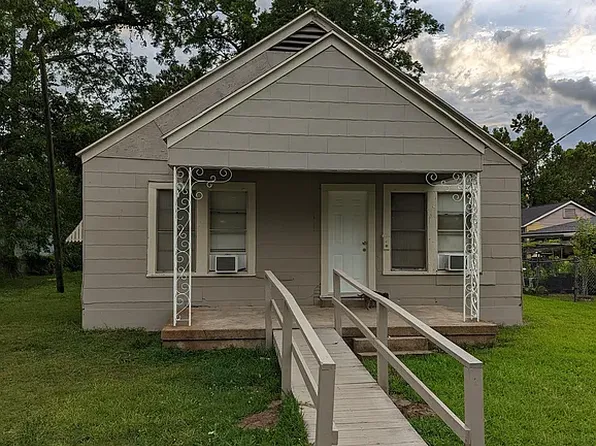 3440 Fonville Ave, Beaumont, TX 77705