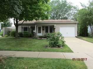 222 Hemlock Ave, Romeoville, IL 60446