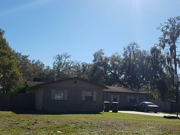 2nd image of 3330 Peacock Ln
