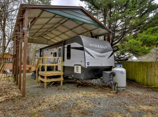 15 4th St, Ellijay, GA 30540