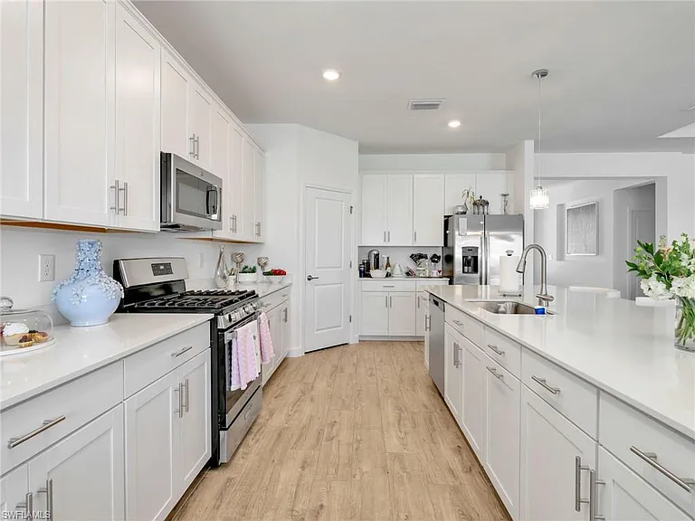 18278 Ridgeline Dr — Photo 8