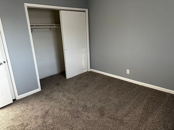 5th image of 975 39th St APT 10