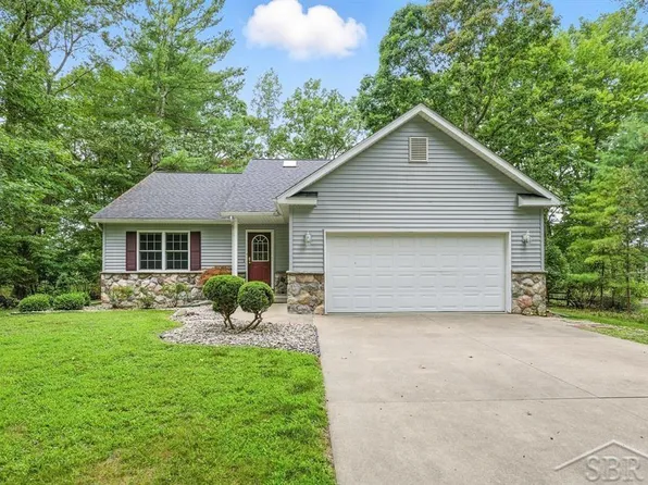878 S Crooked Tree Ln, Midland, MI 48640