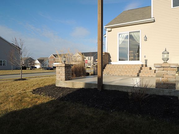 4th image of 455 Saffron Dr