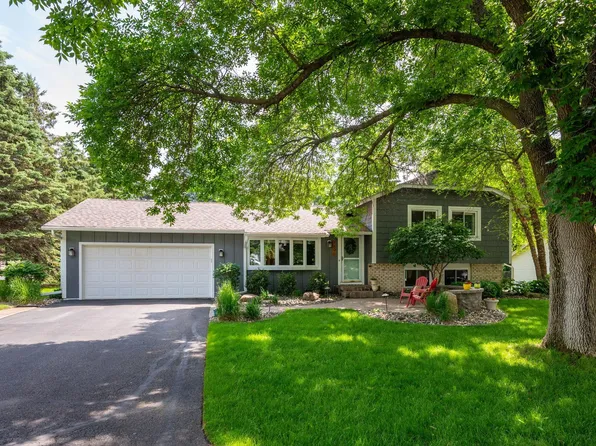 7896 Berkshire Ln N, Maple Grove, MN 55311