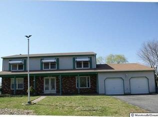 872 Waterworks Rd, Freehold, NJ 07728