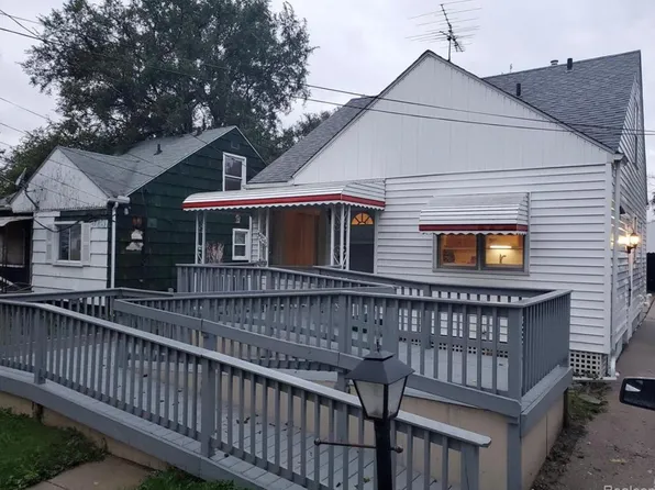 3906 Brown St, Flint, MI 48532