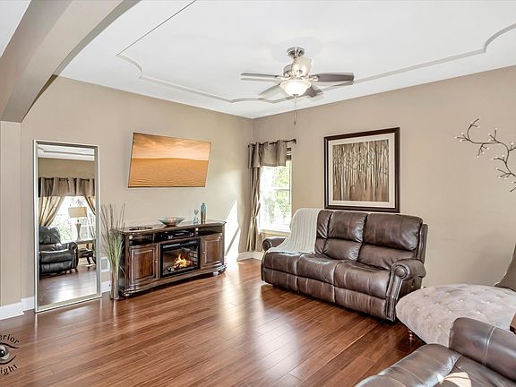 4th image of 29991 Trim Creek Ln