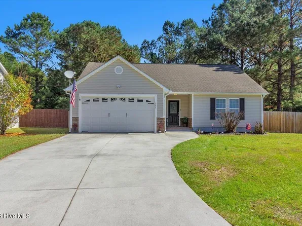 207 Demetrius Court, Hubert, NC 28539