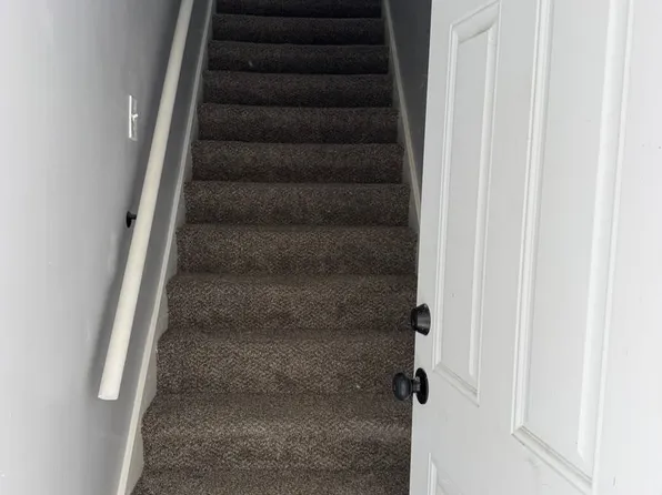 506 E 25th St Floor 2, Erie, PA 16503