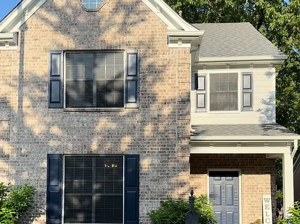 1202 Oak Creek Dr, Collierville, TN 38017