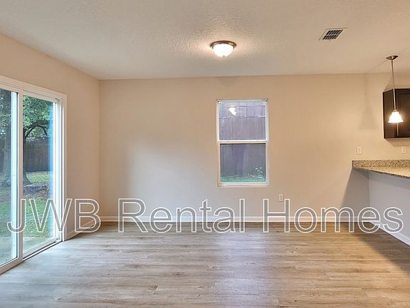 4th image of 5569 Cabot Dr N