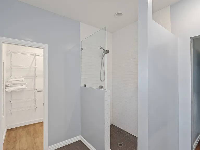 810 Turner Ave — Photo 17
