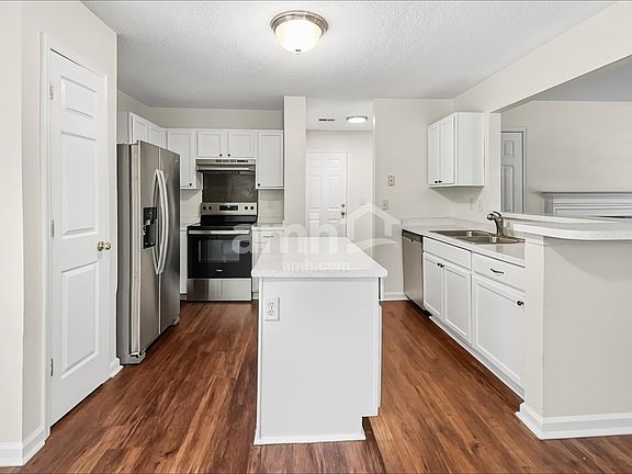 4th image of 7 Fritzsimons Ct