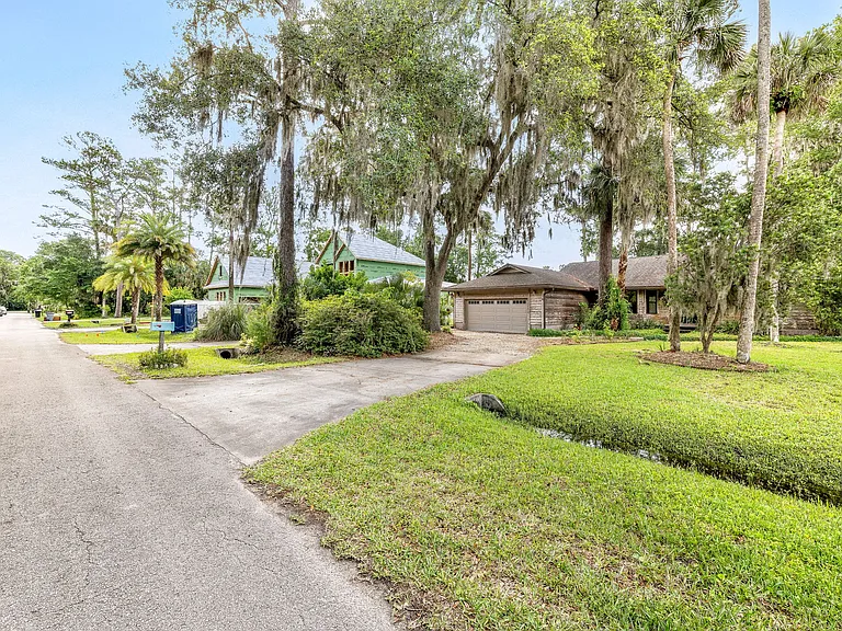 119 Palm Valley Woods Dr — Photo 7