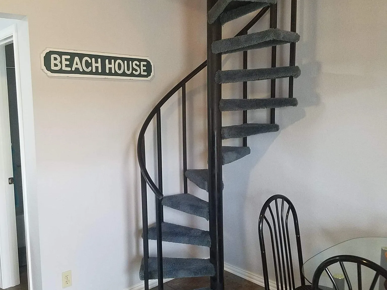 14825 Windward Dr — Photo 2