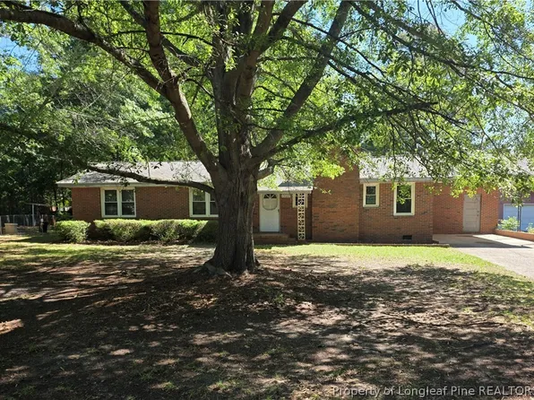 1427 Valencia Ct, Fayetteville, NC 28303