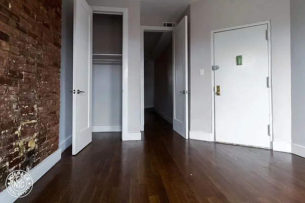 Rented by HFF Realty LLC | media 2