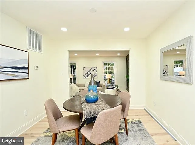 4702 Forestdale Dr — Photo 12