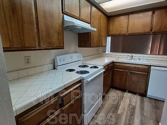 4th image of 88 Mariposa Dr