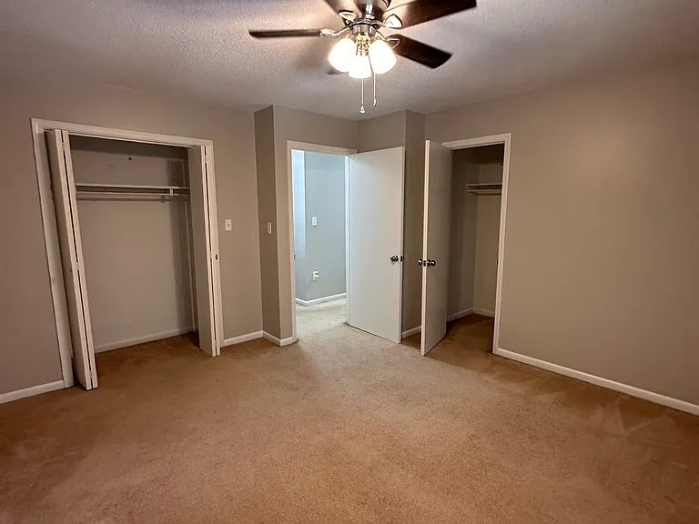 102 Briarview Cir — Photo 8