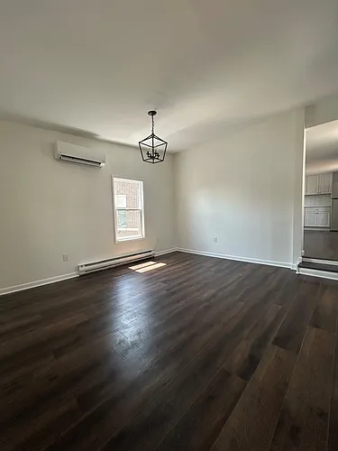18 Main St #5 Photo 1