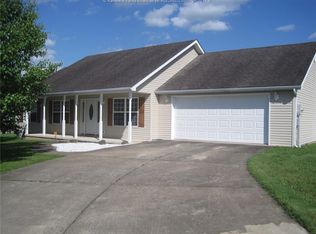 9 Pipestem Dr, Saint Albans, WV 25177