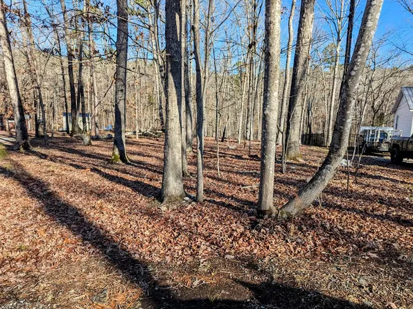 100 Red Bud Ct, Clarksville, VA 23927