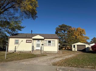 202 E William Ave, Oneill, NE 68763
