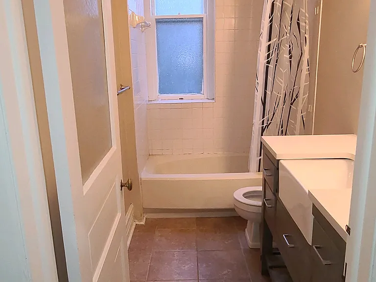 59 Green St #A — Photo 9