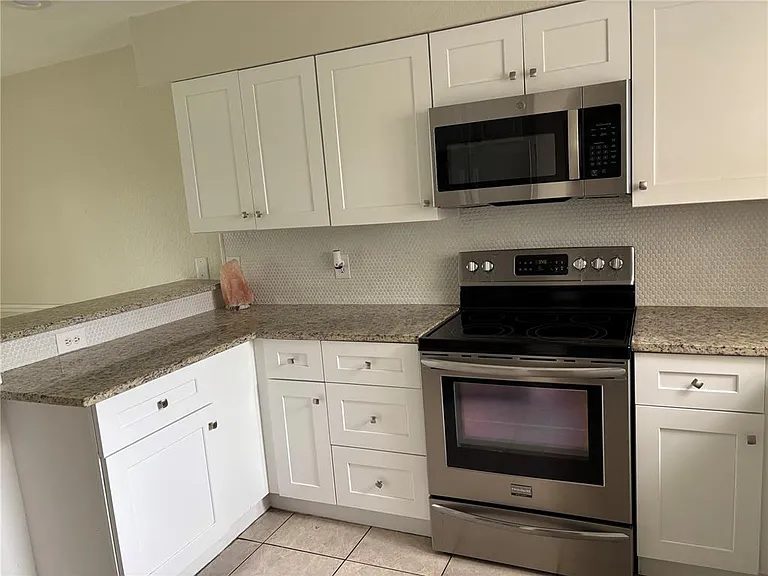 246 Dawn Ct — Photo 5