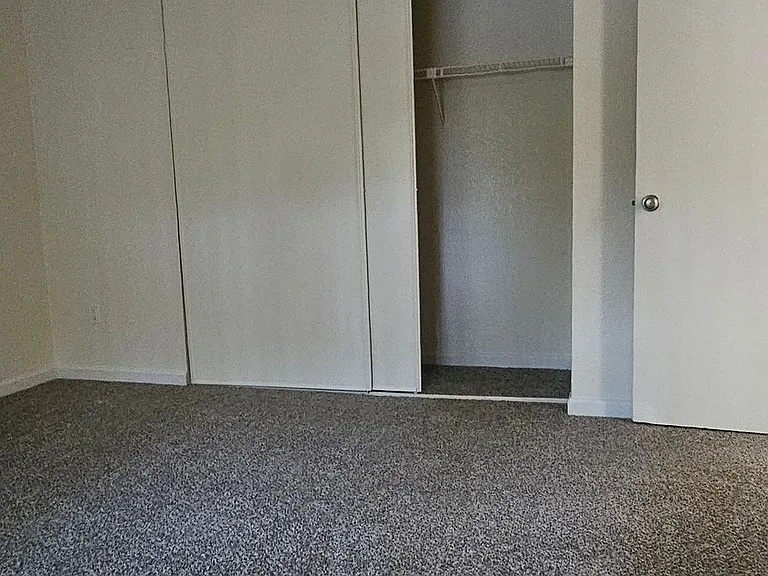 Foxworth Apartments — Photo 63