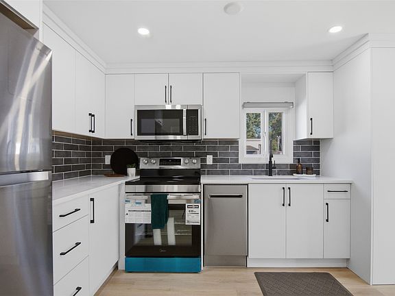 4th image of 4626 Summer Rd #6