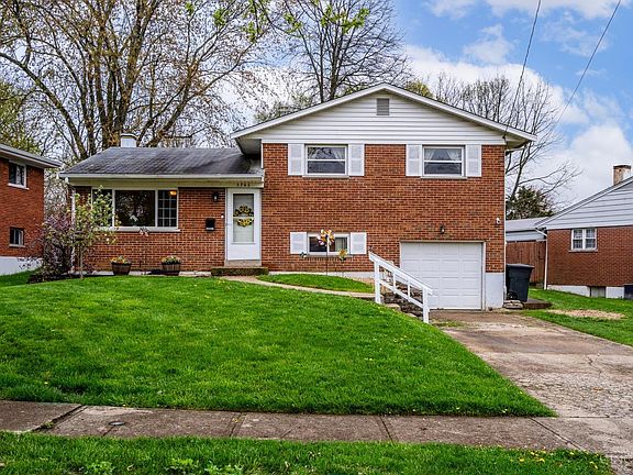3rd image of 3745 Brockton Dr