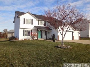 802 Riverwood St, Prescott, WI 54021