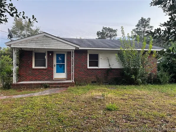 4325 Forest View Dr, Fayetteville, NC 28304