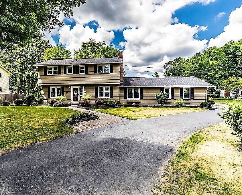 1st image of 113 Vanida Ln