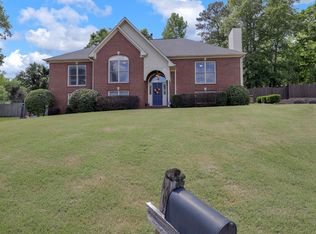 284 Kentwood Dr, Alabaster, AL 35007