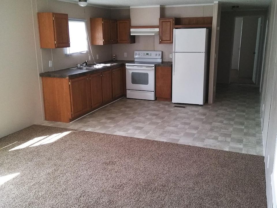 2nd image of 842 Valerie Dr