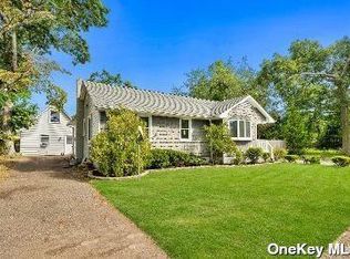 187 Laurelton Dr, Mastic Beach, NY 11951