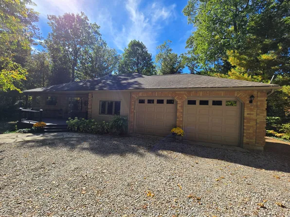 10010 The Trail Trl, Lambton Shores, ON N0M 1T0