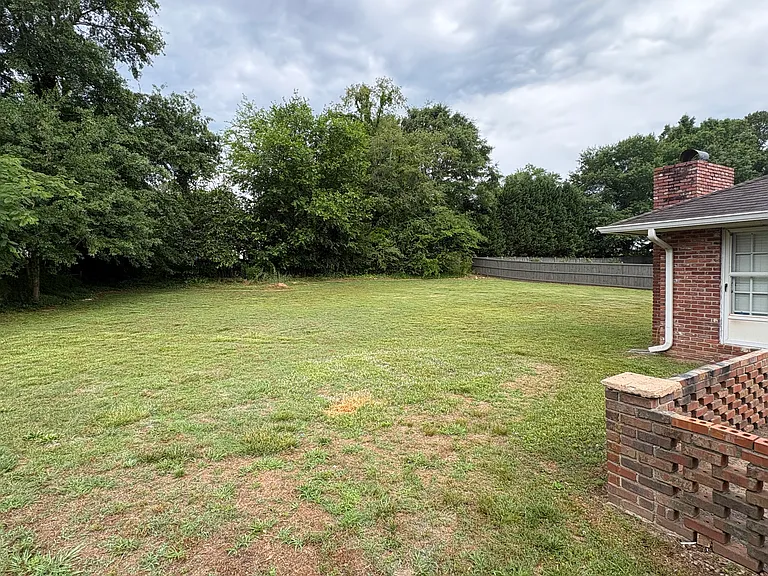 1262 Robert Ln — Photo 22