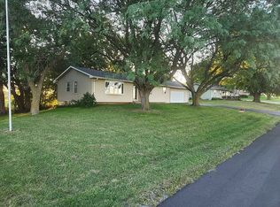 464 Rainbow Dr, Rock Port, MO 64482