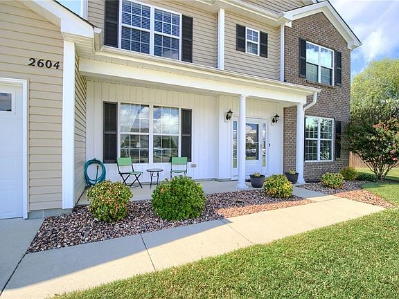 2nd image of 2604 Hutchinson Pl