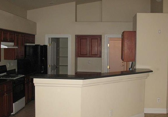 4th image of 8645 Frasure Falls Ave