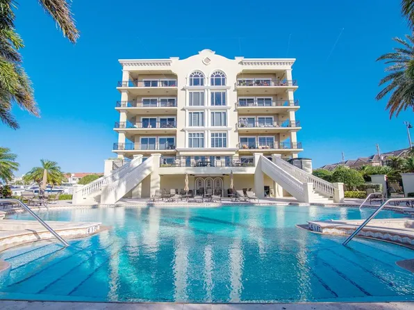 202 Windward Psge APT 207, Clearwater, FL 33767