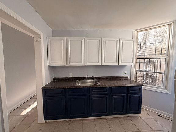 4th image of 117 Grant Ave #19E