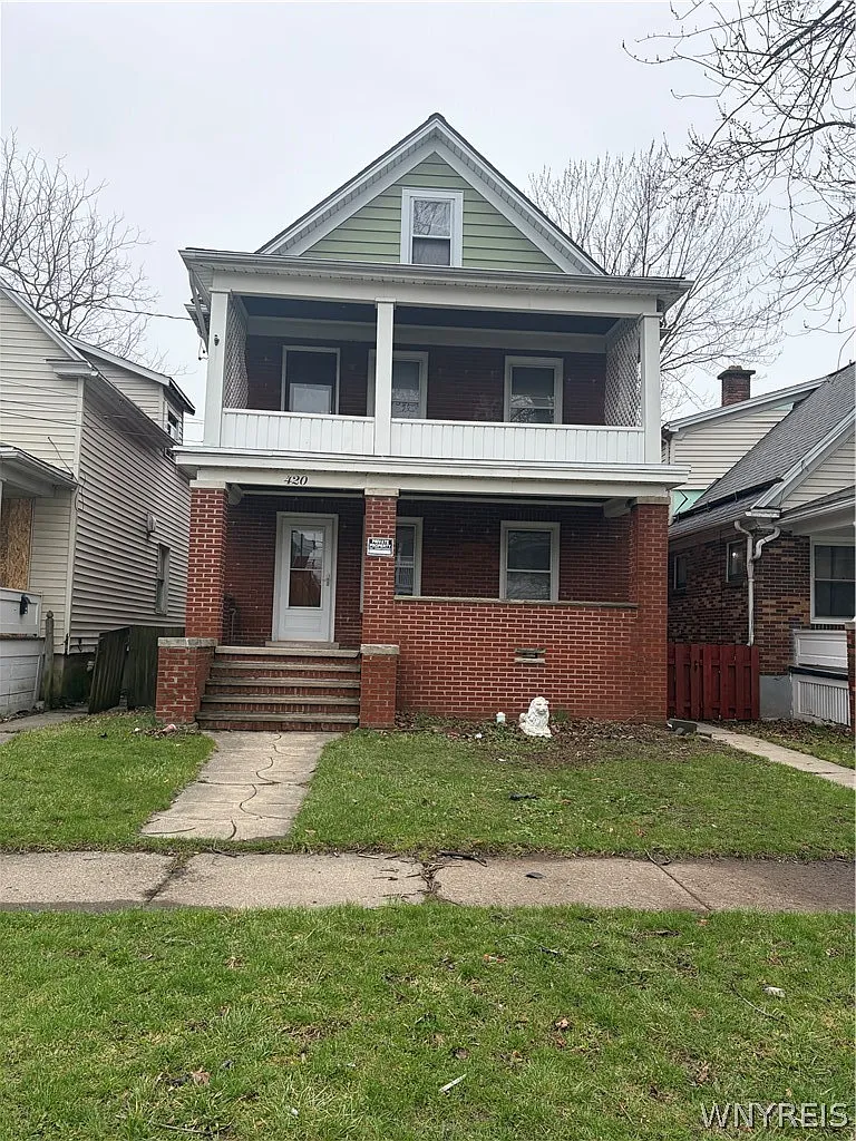 2 bed, 1.0 bath, 816 sqft, $1,150 — Photo 1