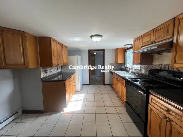 34 Cross St #T, Waltham, MA 02453