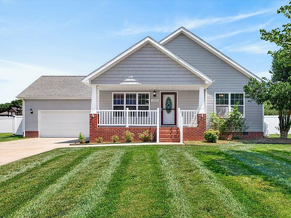 2nd image of 123 Daven Dr
